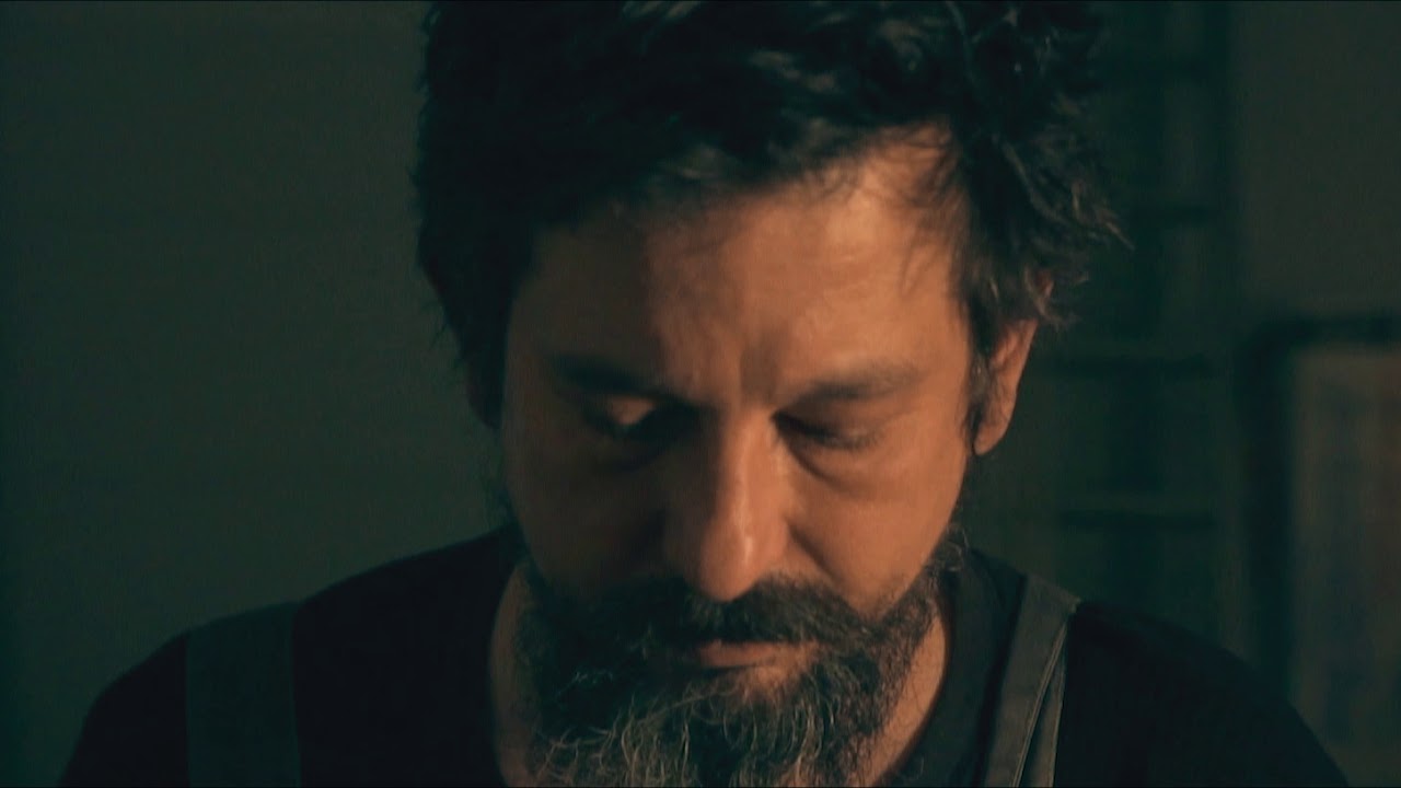 Burek! Dobry Pies - Ciasne Buty (Official Music Video)