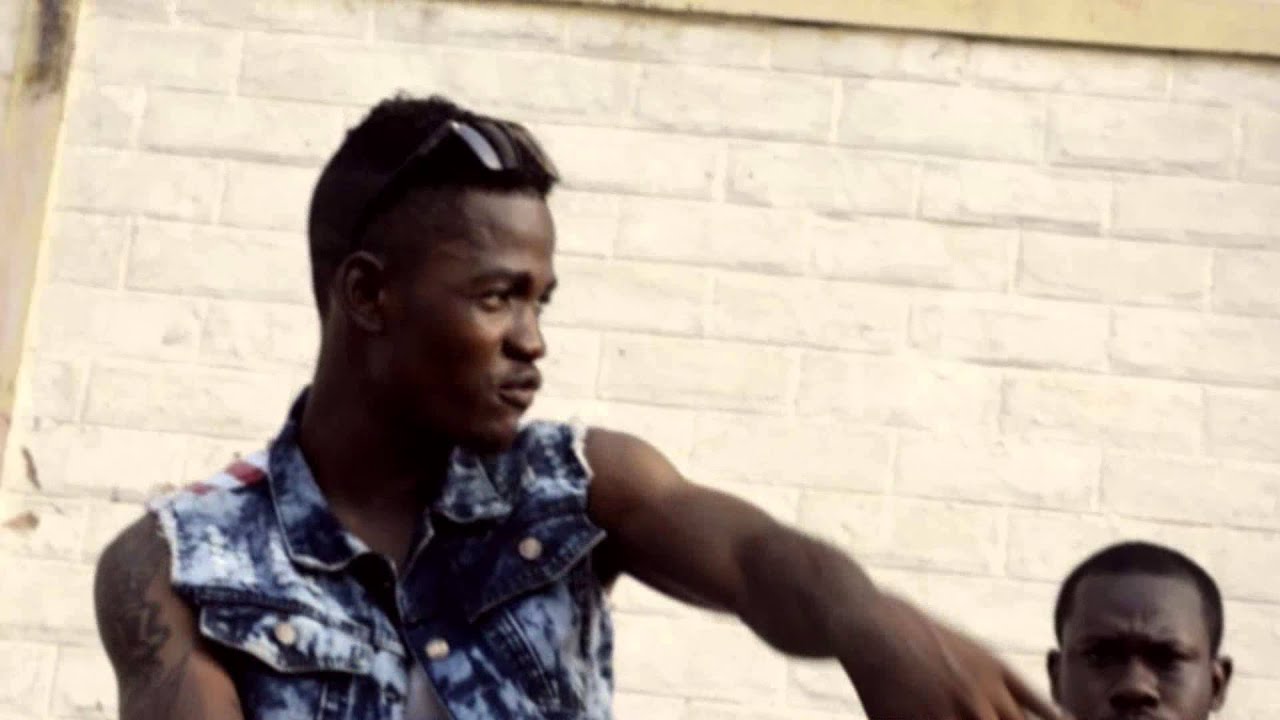 BALEZE MUSALAY  EVIDA PUNCHLINE (clip officiel)