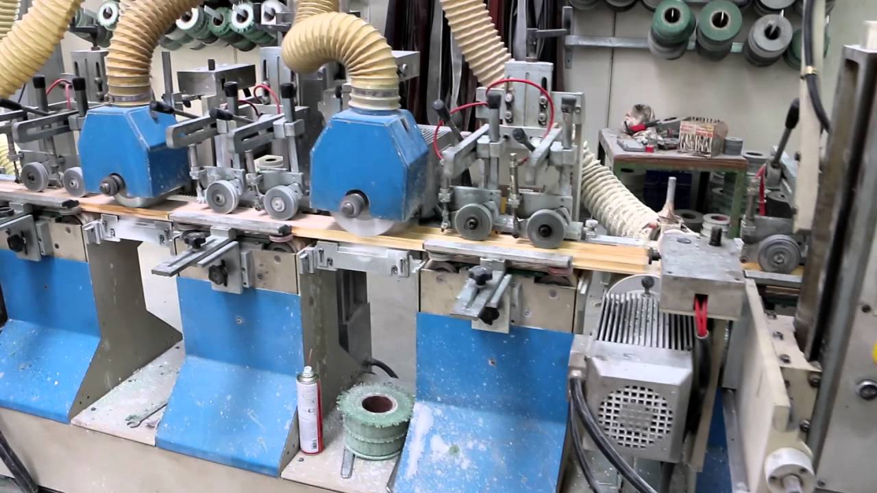 Picture Frame Moulding Production at Euromolding factory [eng]