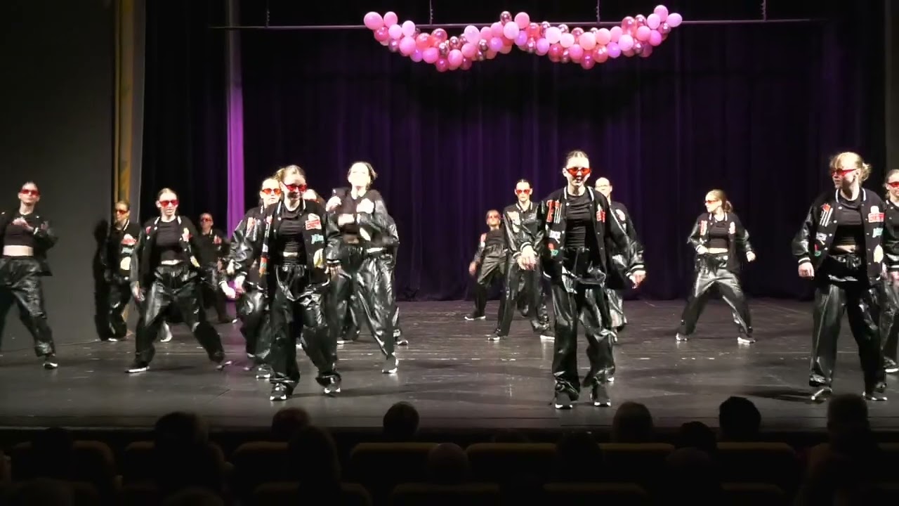 22 N23 Junior Groove velka formace