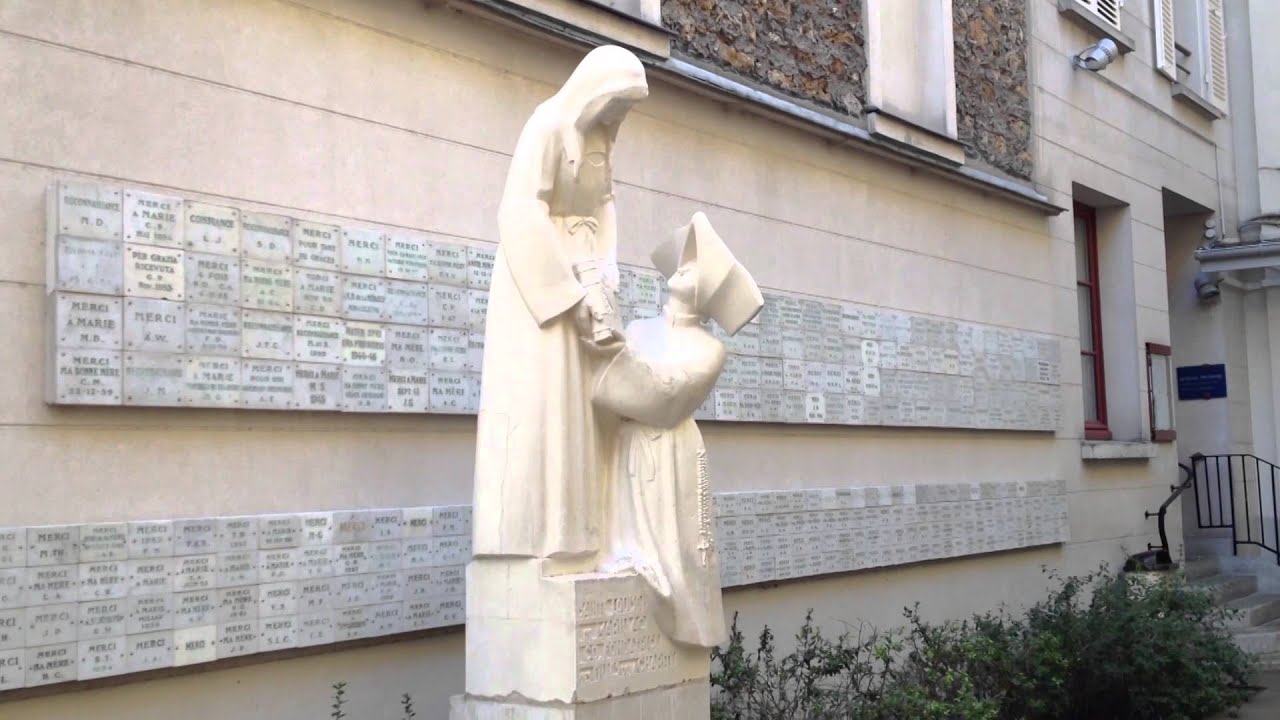 Walking Tour: Daughters of Charity Chapel of the Miraculous Medal
