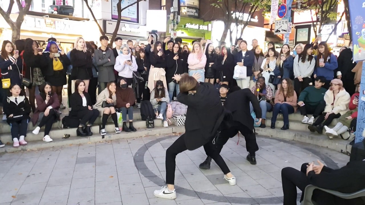 20191104. KINGDOMS CREW. BTS 'FAKE LOVE' COVER.  ENJOYING HAPPY BUSKING.