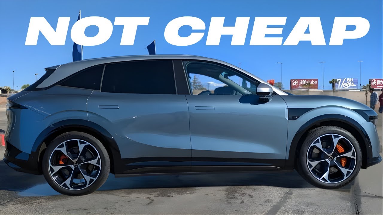 This Chinese Zeekr 7X EV Is Better Than a Tesla — And It’s Not Cheap
