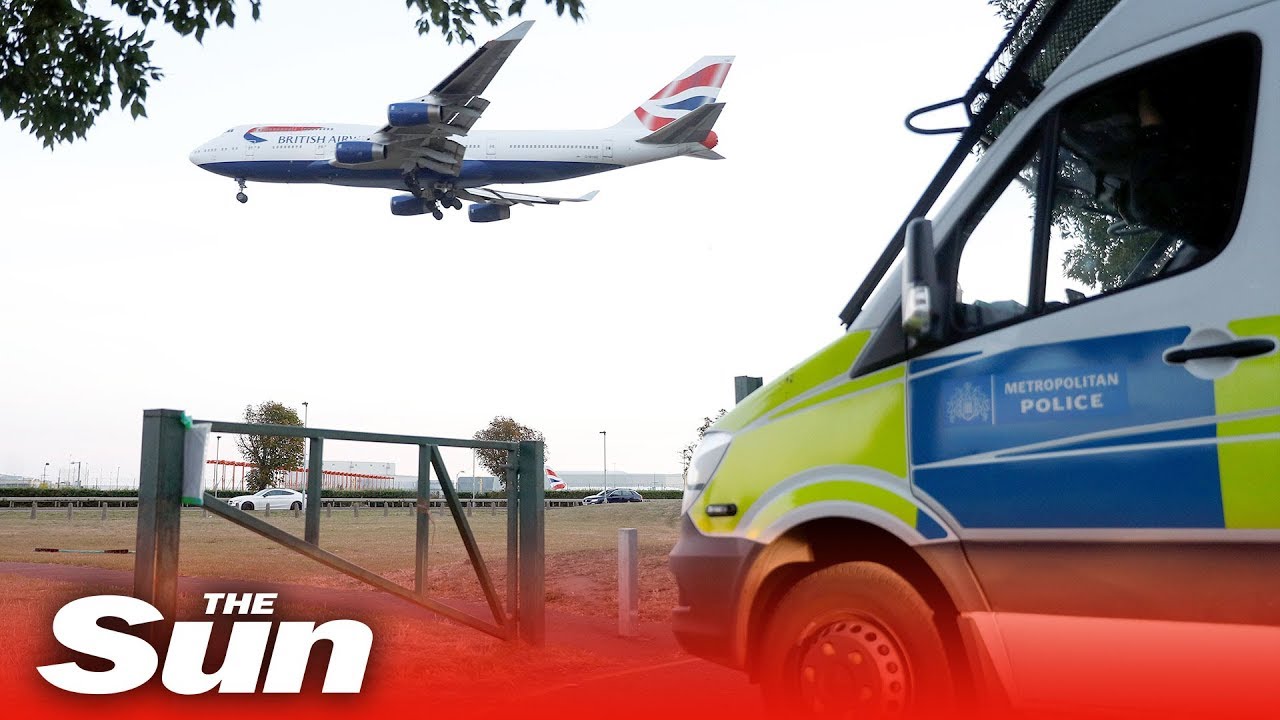 Bungling Heathrow drone protesters get signal JAMMED by police