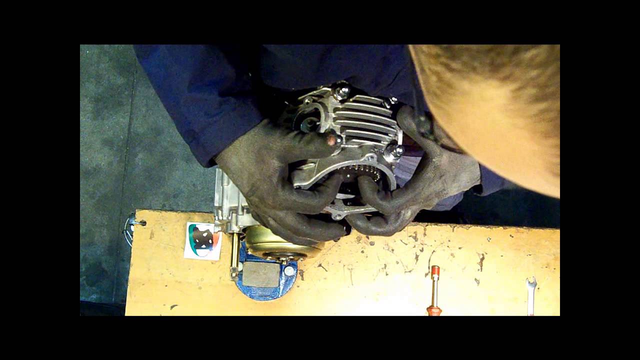 Video guida: smontaggio testa motore YX pit bike