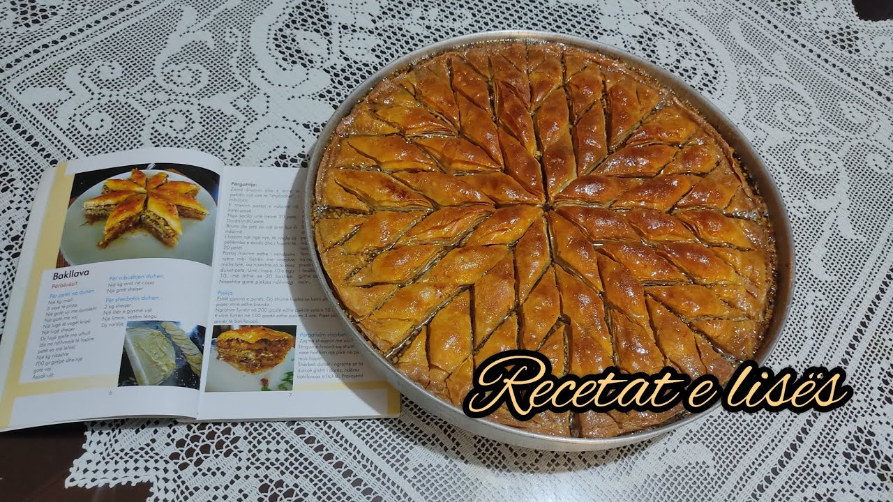 Bakllava turke, p&euml;rgatitja dhe prerja n&euml; m&euml;nyr&euml;n m&euml; t&euml; thjesht&euml; dhe me nj&euml; rezultat fantastik