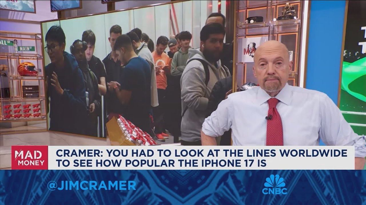 Market hasn't been hurt by lack of data amid shutdown, says Jim Cramer