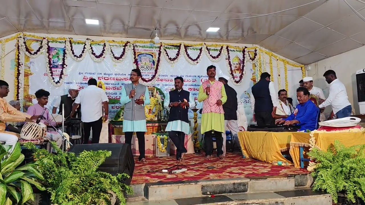 ಗಿಡ ಗಿಡಕ ಕೂತು ಕೈ ಮಾಡಿ ಕರೀತಾವ ಜಾನಪದ ಗೀತೆ -ಡಾ.ಜೀವನಸಾಬ ವಾಲಿಕಾರ ಬಿನ್ನಾಳ 