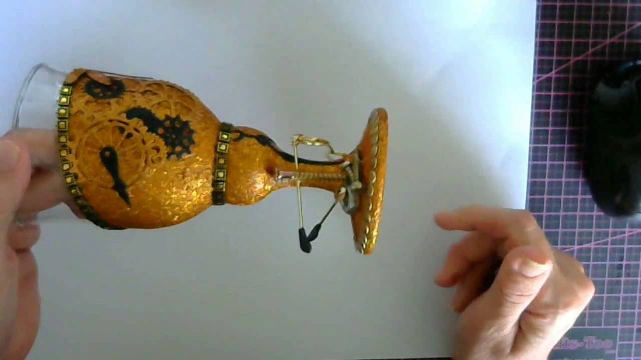Glitter a glass glitter a tumbler steampunk style
