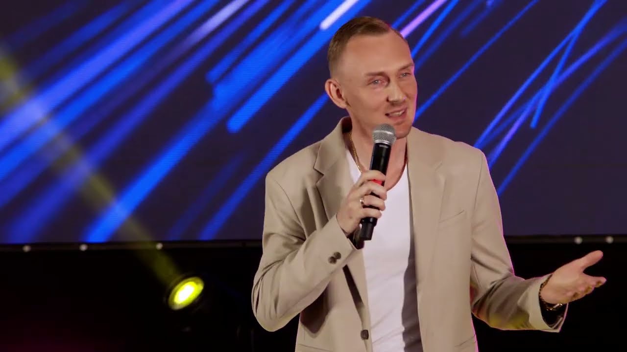 Dawid Janiak - Tak daleko i tak blisko (16 Urodziny TVS w Ustroniu)
