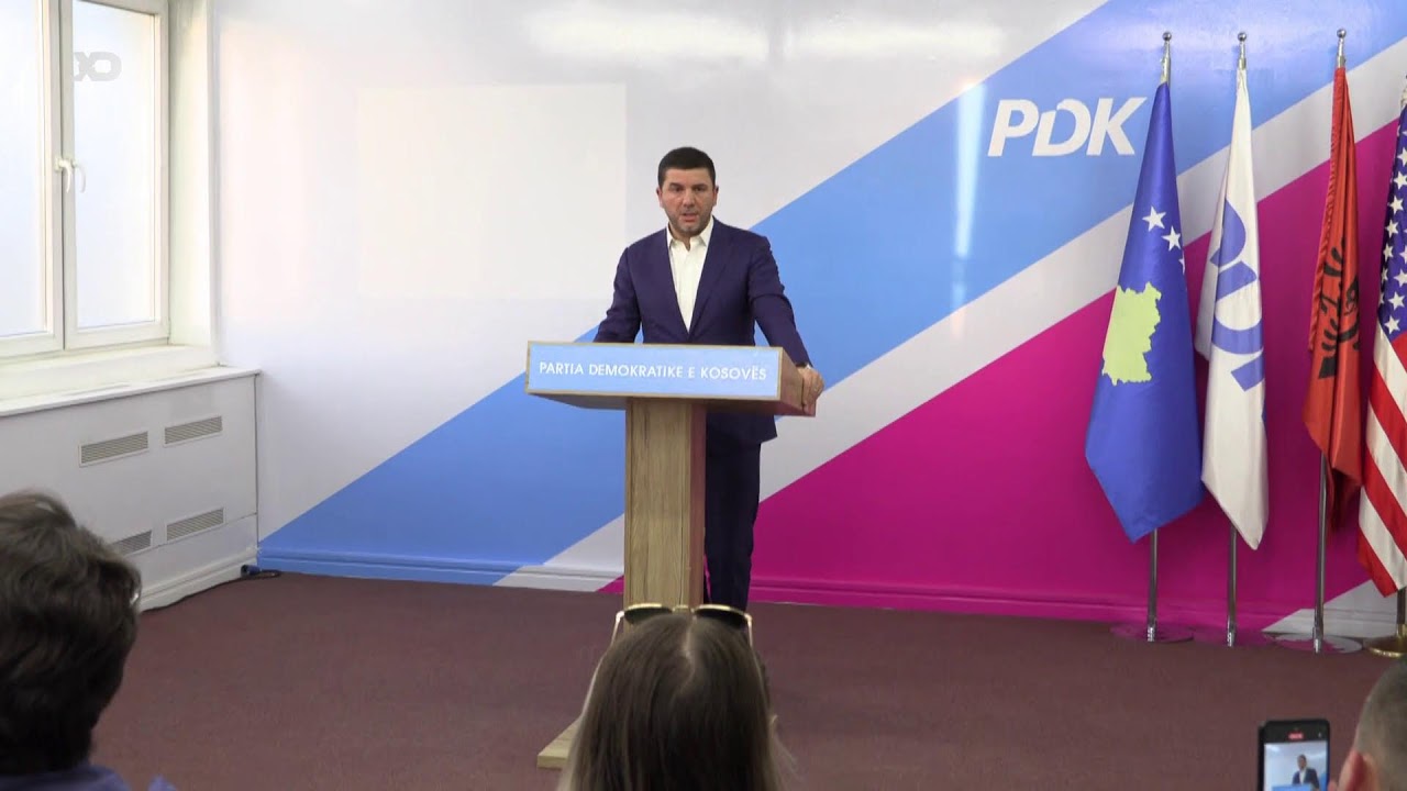 Direkt - Kryetari i PDK-s&euml;, Memli Krasniqi n&euml; konferenc&euml; p&euml;r media