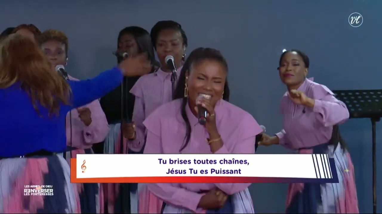 LOUANGE ET ADORATION - VASES D'HONNEUR CHOIR