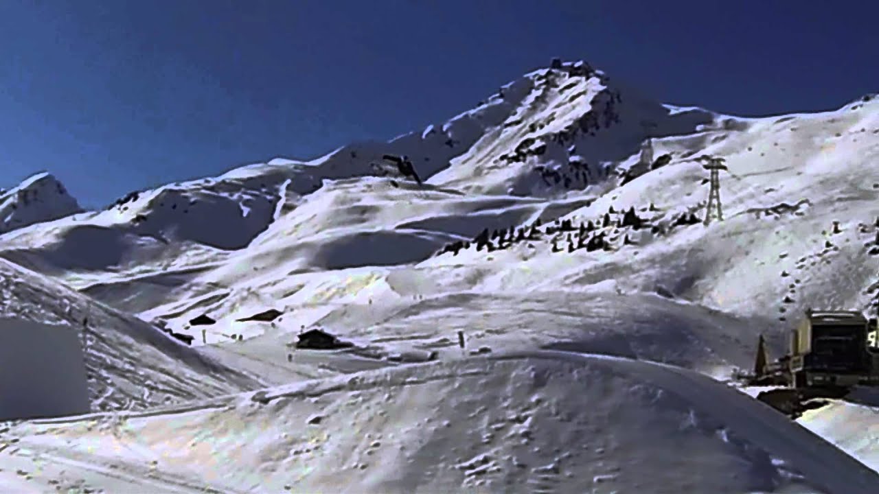 Airshow @Arosa SnowPark // Elias Ambühl & Co.