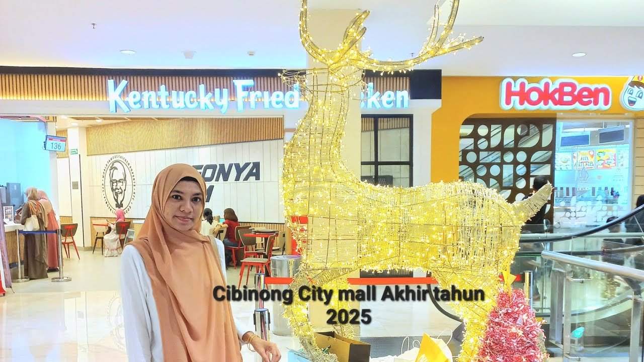 Suasana Cibinong City Mall akhir tahun 2025 