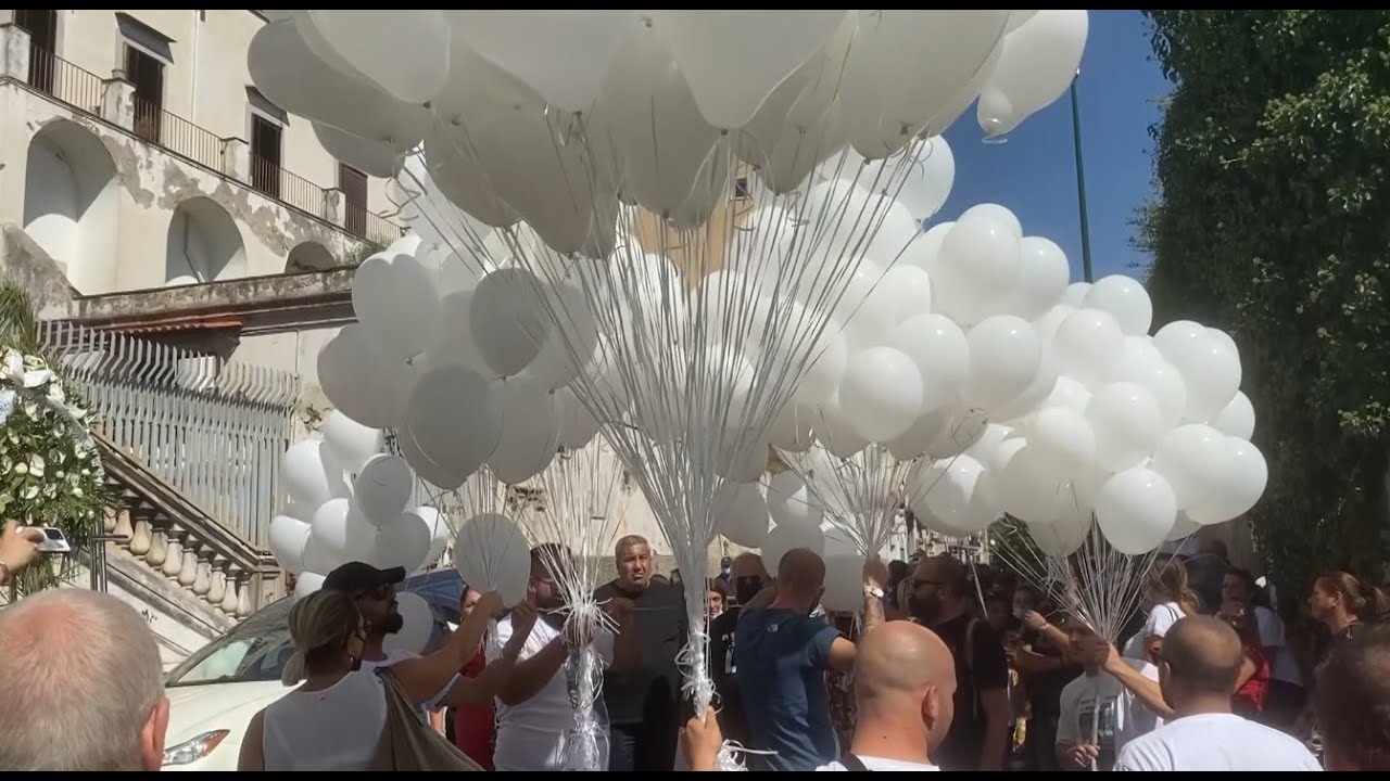 Napoli - I funerali del piccolo Samuele: 