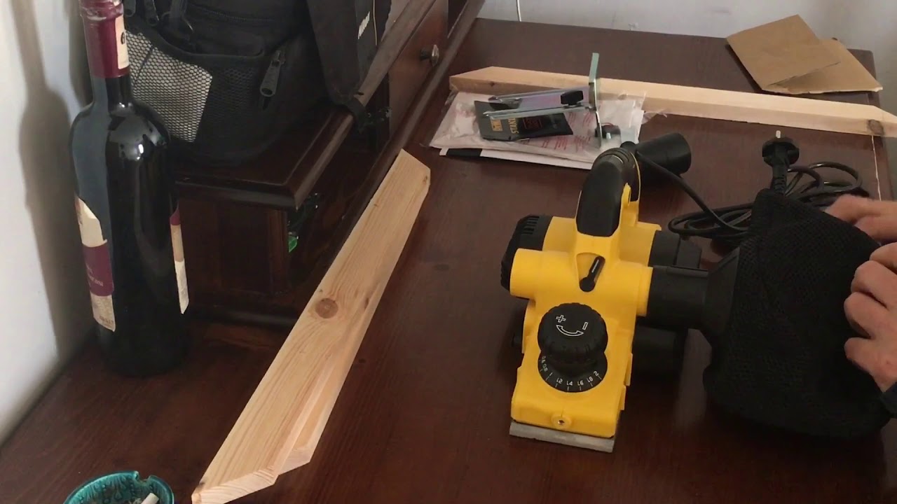 Stanley Planer 750W 2mm STPP7502