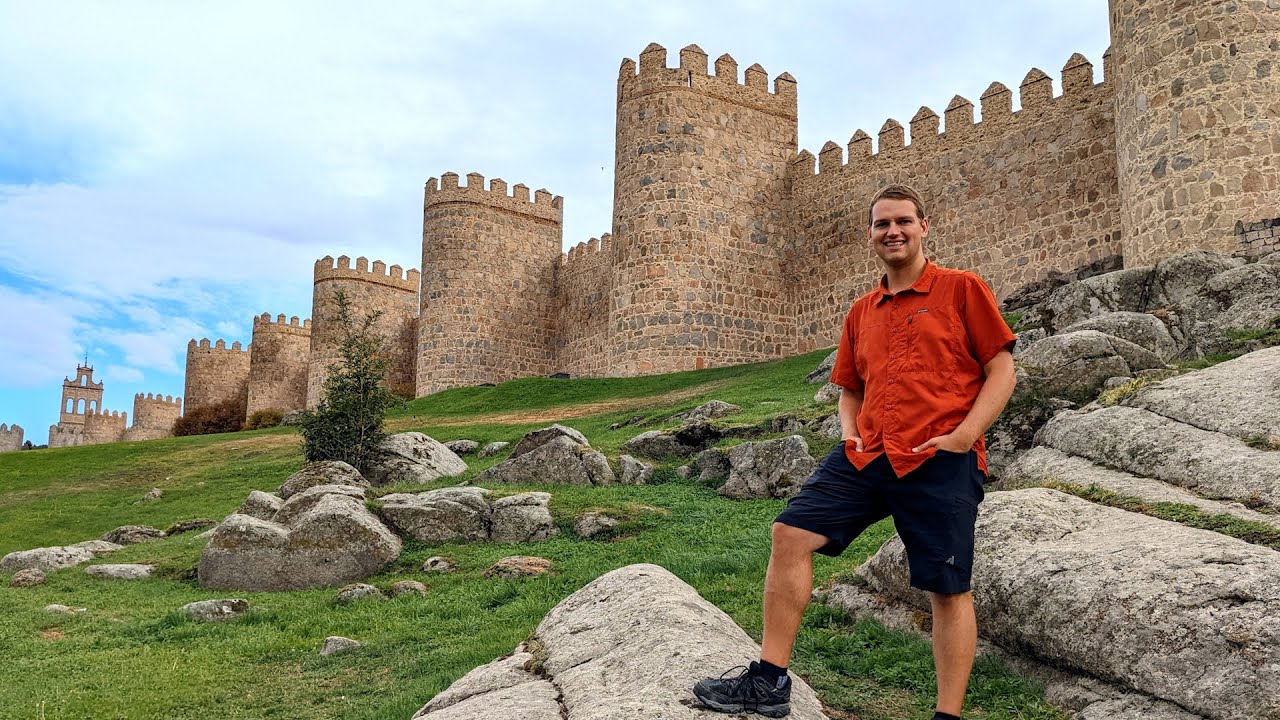 Visiting the Magnificent Medieval Walls of &Aacute;vila, Spain