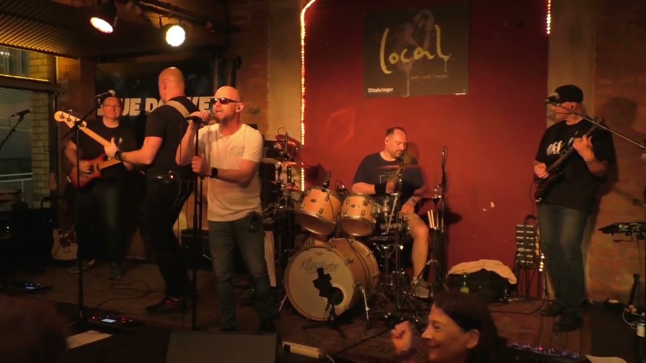 BLUE DONKEY live 2022 - Mamma Mia (ABBA Cover)