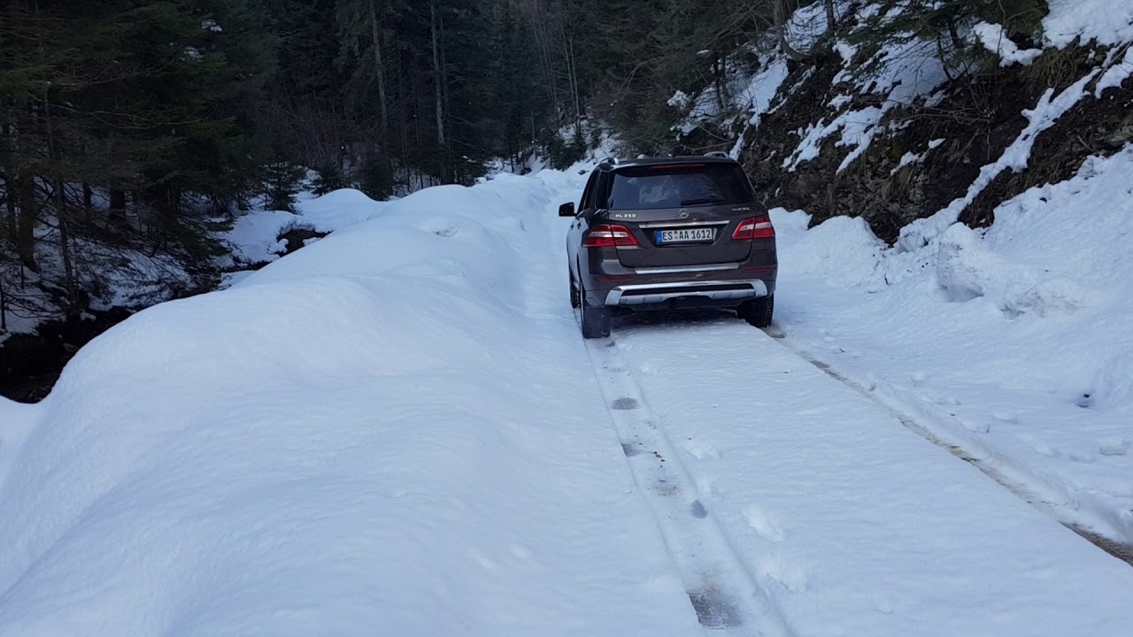 Mercedes ML 350 4 matic  snow drive