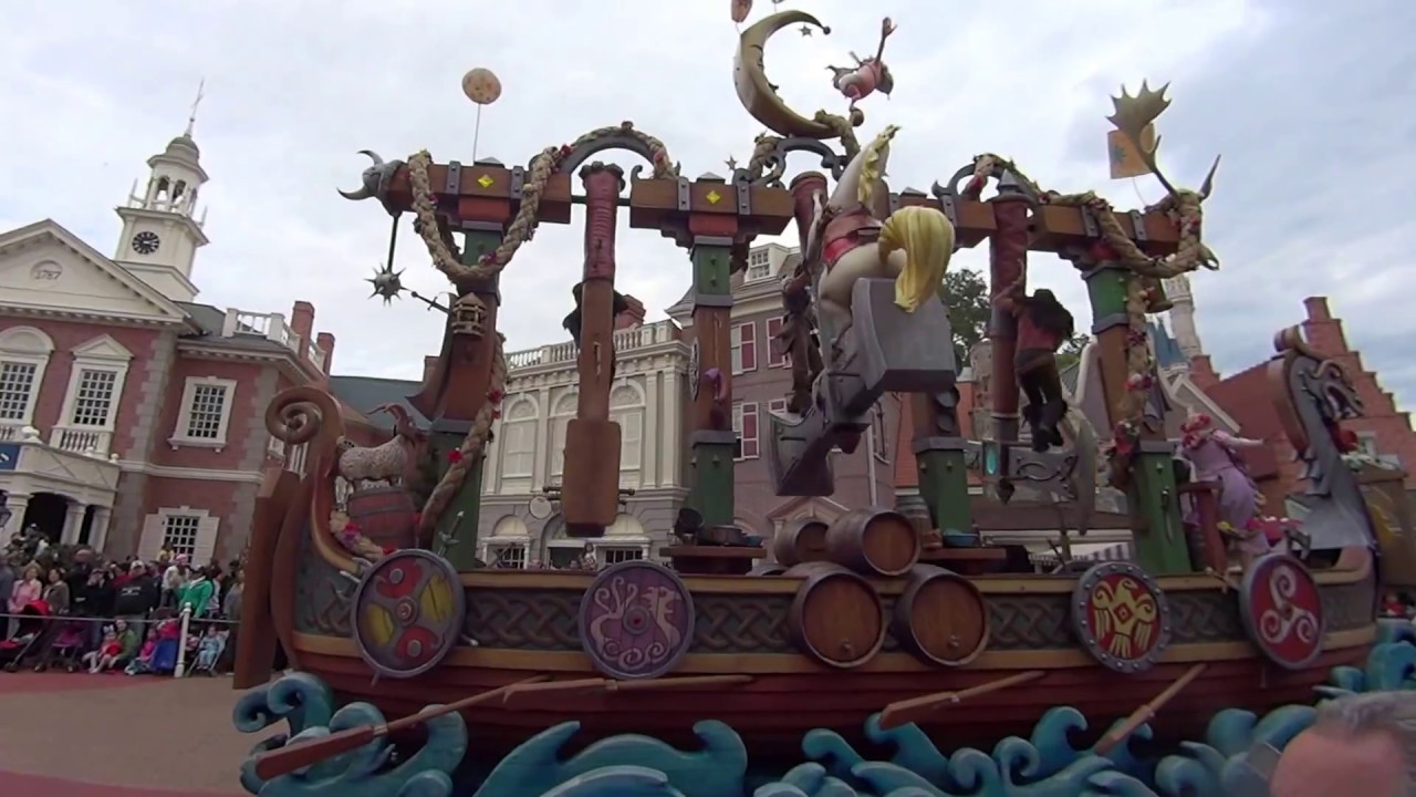DISNEY FESTIVAL OF FANTASY PARADE, DESFILE DISNEY MAGIC KINGDM FEBRERO 2017