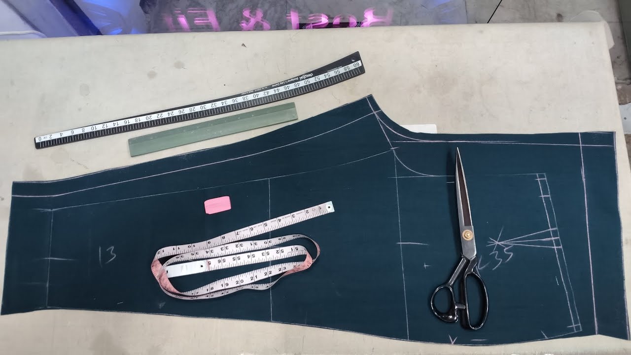 Pant ki cutting sikhe bahut aasani se sirf 16 minut mein please Hamare channel ko like Karen