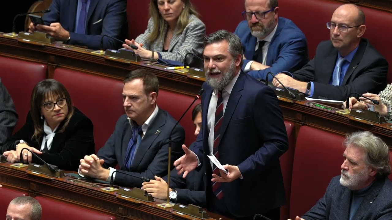 RICCIARDI INFIAMMA L'AULA E SVELA LE CONTRADDIZIONI DI MELONI