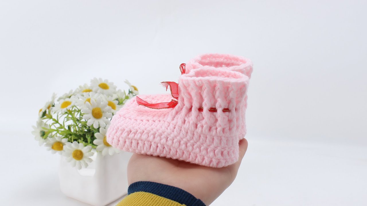 娟娟编织,钩上一个织片,变成一双鞋子easy for beginners setp by setp for beginners crochet baby booties