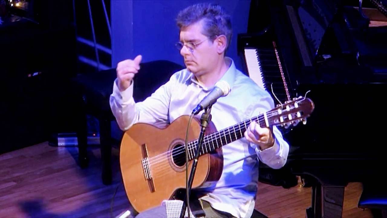 Grigoreas plays A STROLL TO THE MOON by Manos Hadjidakis [Πάμε μια Βόλτα στο Φεγγάρι - Χατζιδάκις]