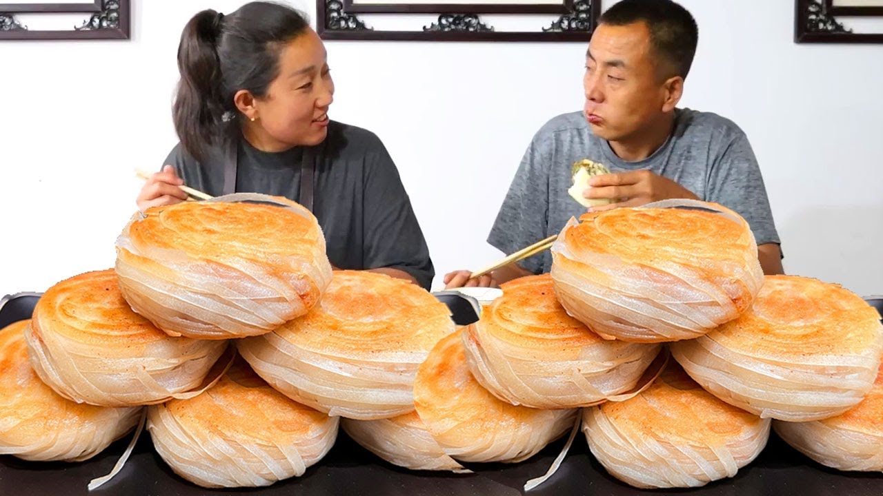 香酥猪肉饼教程来啦，酥的掉渣香的流油！军宝吃一口直呼太香了！【陕北改艳】