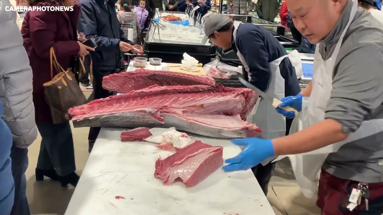 Tuna cutting event at a Korean grocery store
