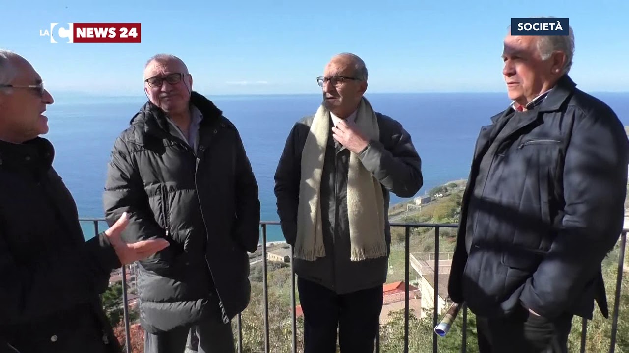 Torre contesa, Nicotera cede