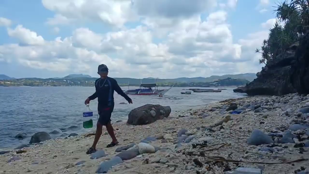 Kel Mon is live: @ the Twin Island of Nasugbu