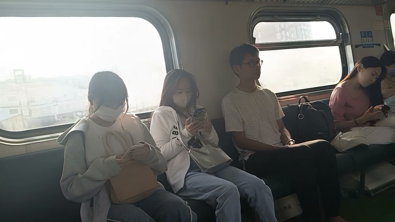 想詢問？上火車才感覺很奇怪？如果是自己開車哪有這樣子開的？從清水？轉到台中火車站？然後再轉車到嘉義？我在轉車到潮州？然後再轉車到枋寮？那就直接到高雄就好了啊！