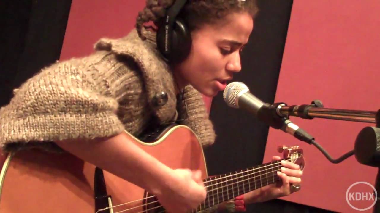 Nneka 