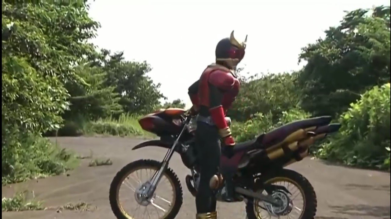 Kamen Rider Kuga motocros