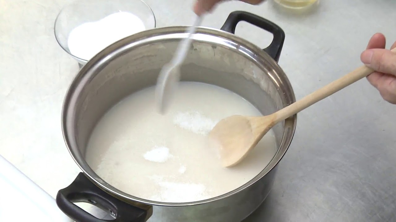 Elaboraci&oacute;n de engrudo o cola casera aplicado a trabajos escult&oacute;ricos |  | UPV