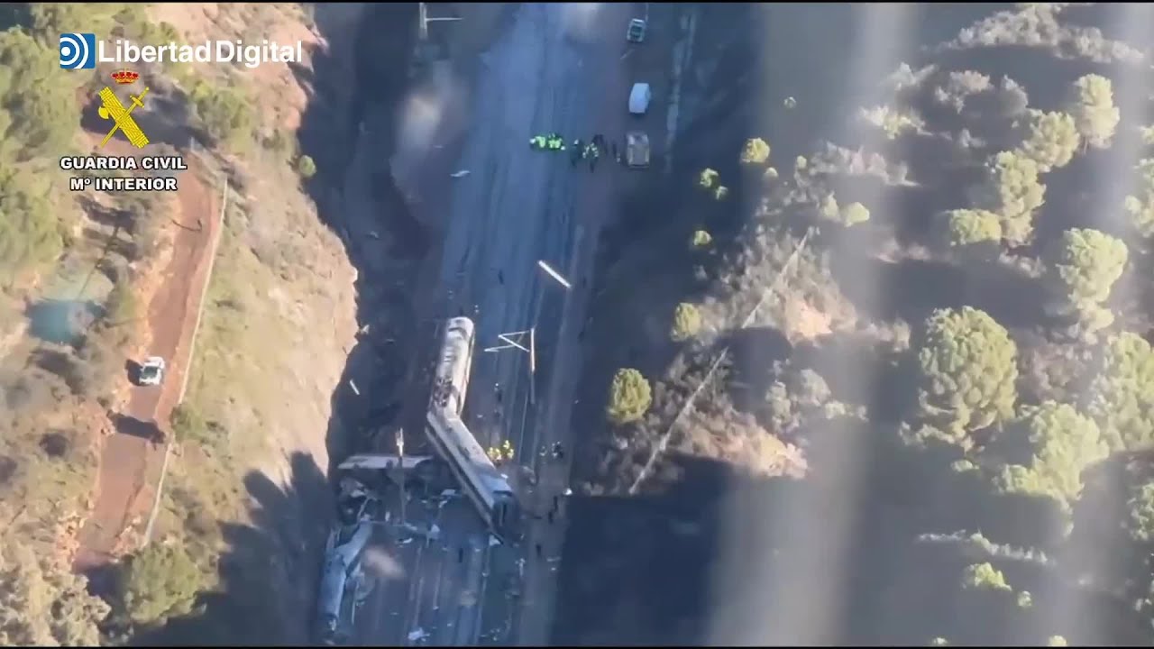 ACCIDENTE CÓRDOBA | Impactantes imágenes aéreas del lugar de la tragedia