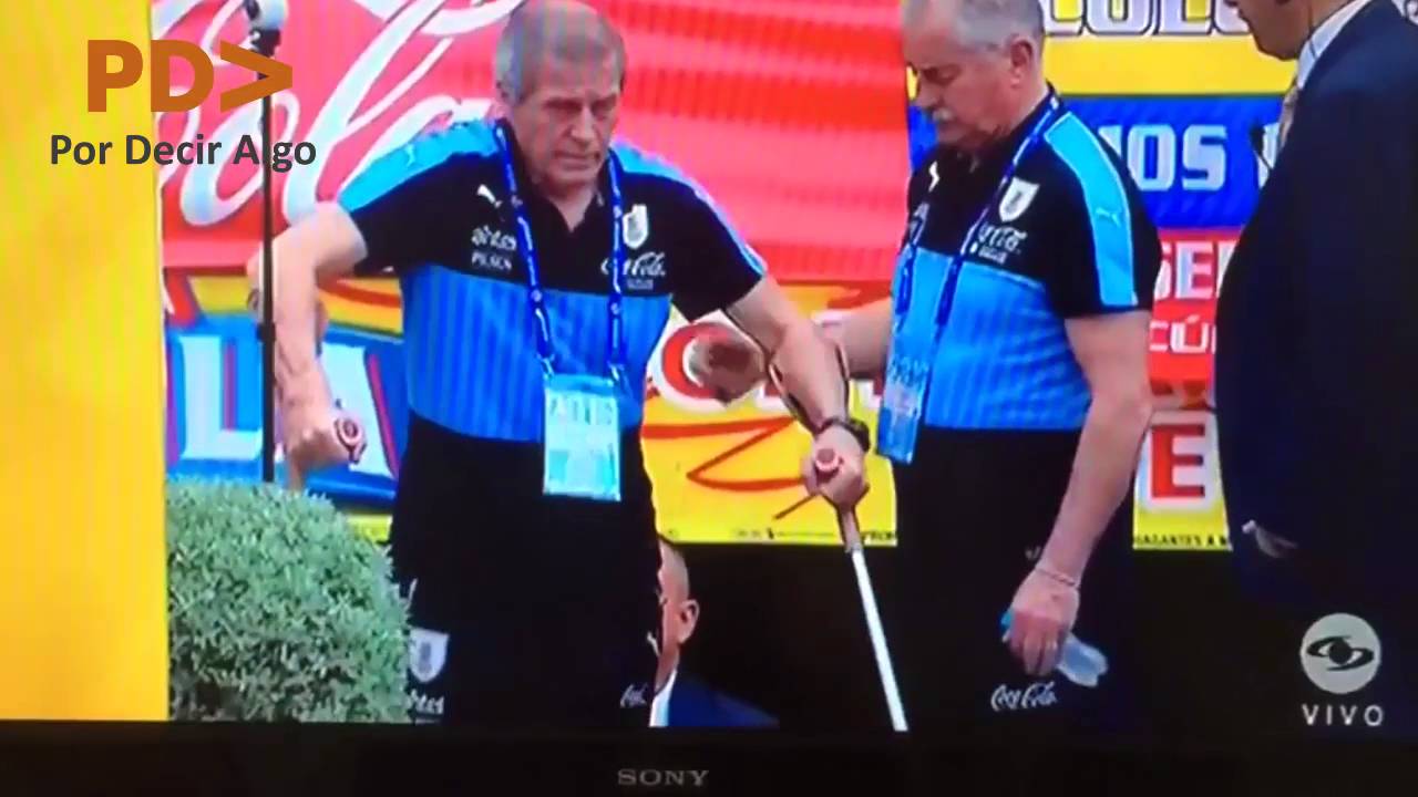 Colombianos aplauden a Tabárez