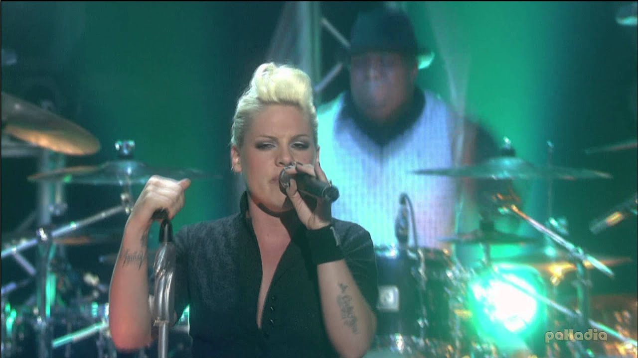 P!nk  Leave Me Alone (I'm Lonely) - Best of London Live [HQ]