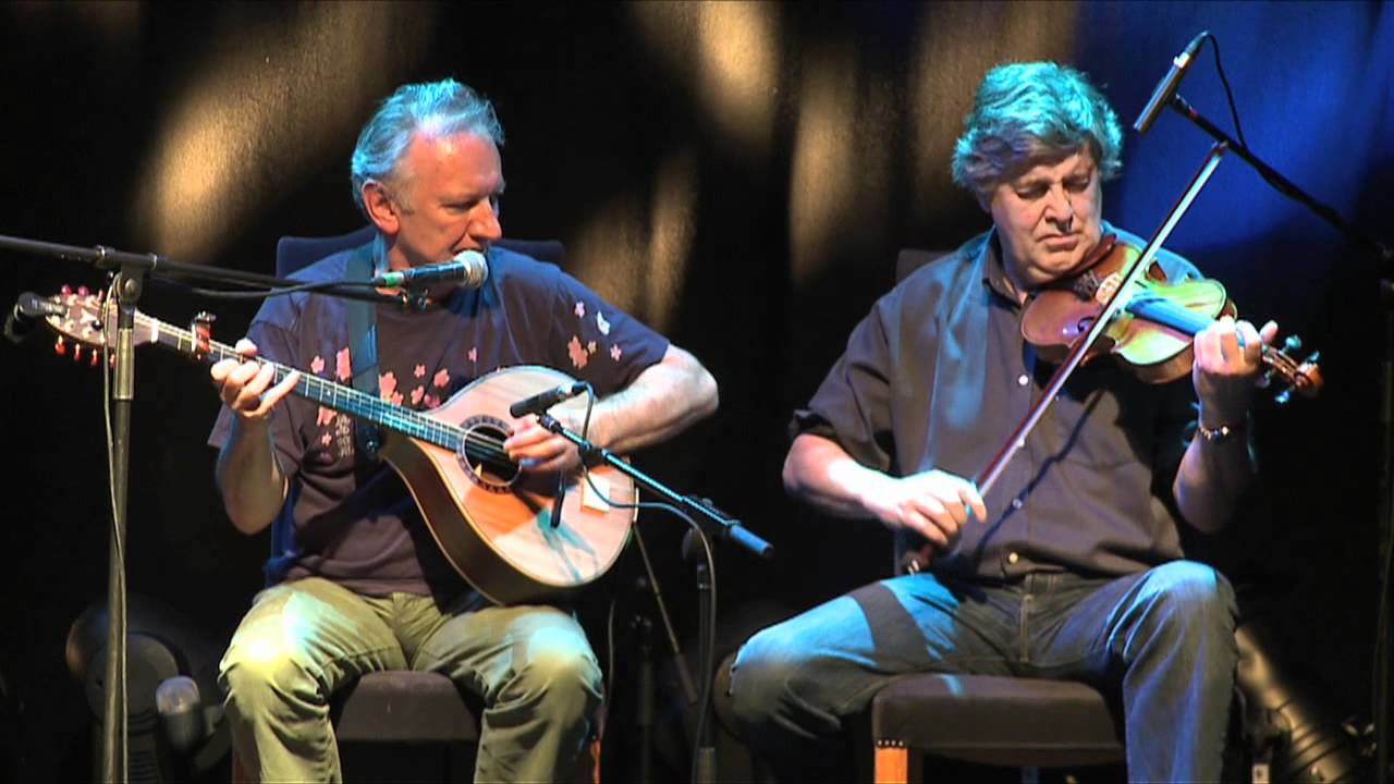 Traditional Irish Music from LiveTrad.com: D&oacute;nal Lunny & Paddy Glackin Clip 2