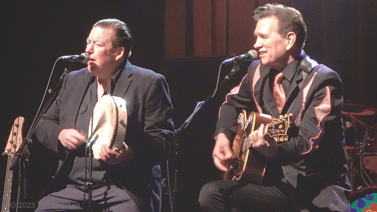 Chris Isaak, Wicked Game (live), Acoustic 4-A-Cure Concert, San Francisco, May 13, 2023 (4K)