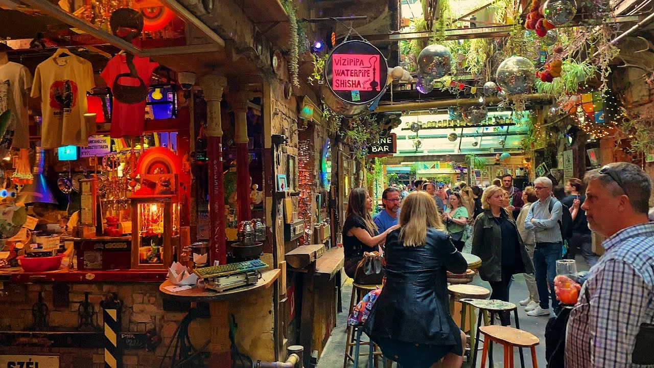 Szimpla Kert in Budapest. The most amazing Pub in the world! Jewish Quarter in Budapest.