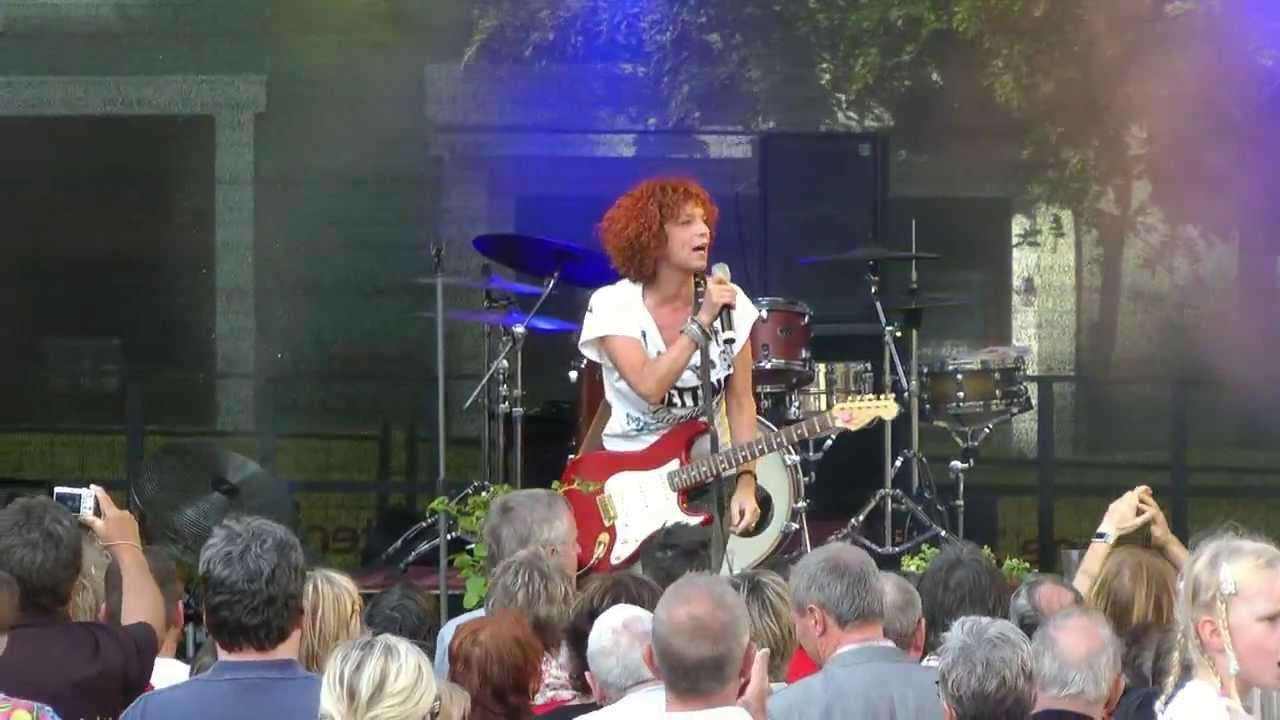 Cora live beim Bad Belziger Altstadtsommer 2013: Sommer auf dem Balkon