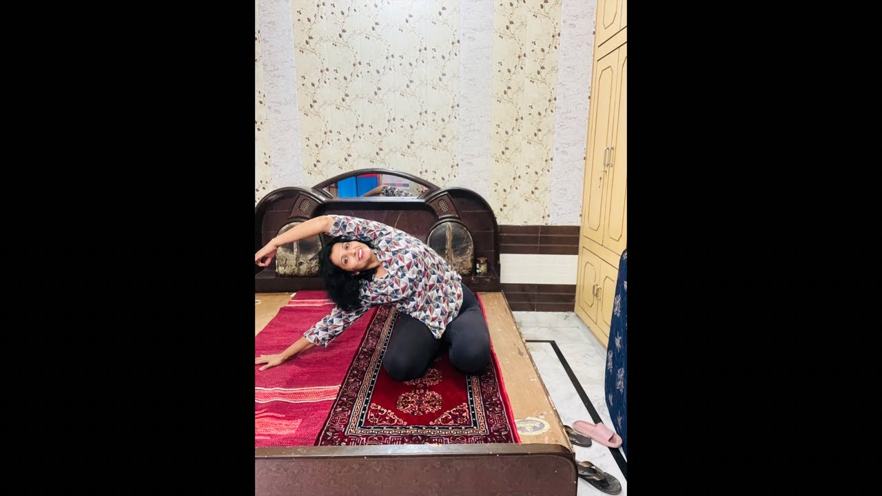 नीचे नहीं बैठ सकती तो ऐसे करना एक्सरसाइज/If/you're not able to sit on the mat? What should you do?