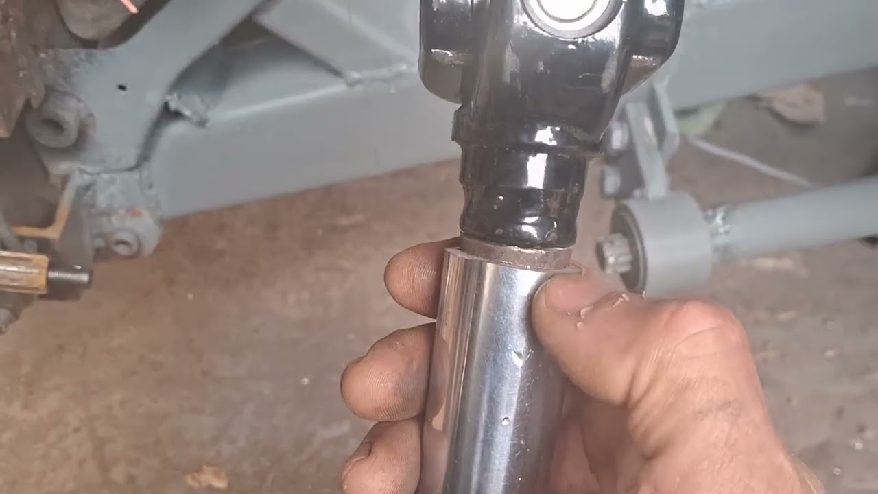 Triciclo Caseiro- O Eixo Cardã ficou assim...
