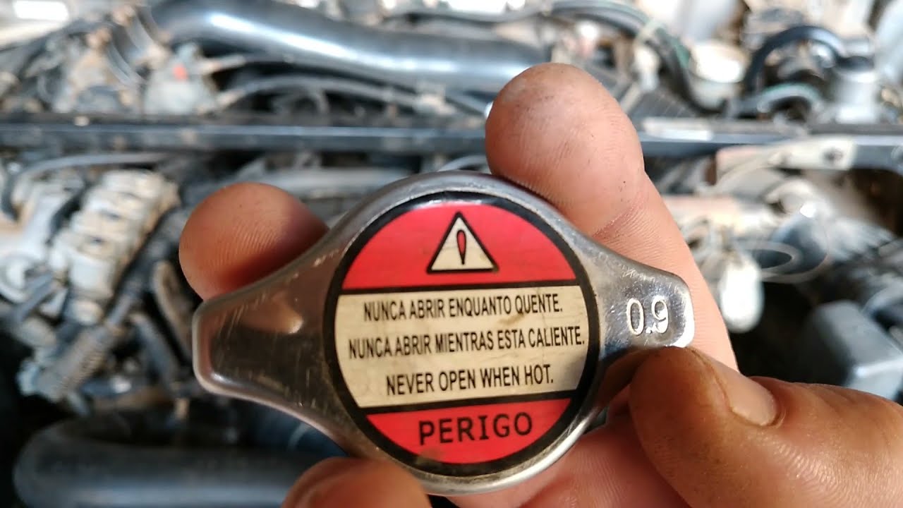 Pajero TR4 - Dica sobre tampa do radiador