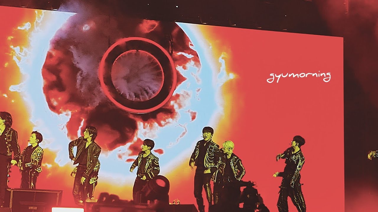 Seventeen Fancam (세븐틴) Be The Sun in Manila Day 1 (October 8, 2022) - HOT