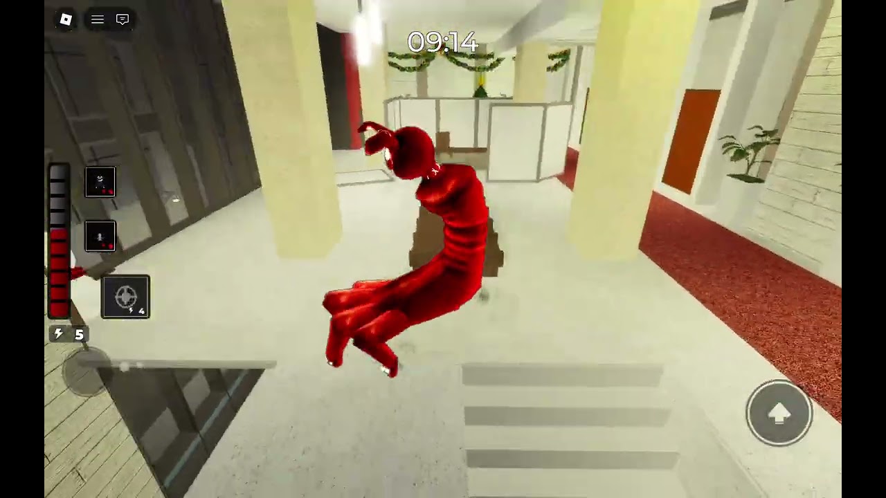 Playing as sculd in roblox piggy!