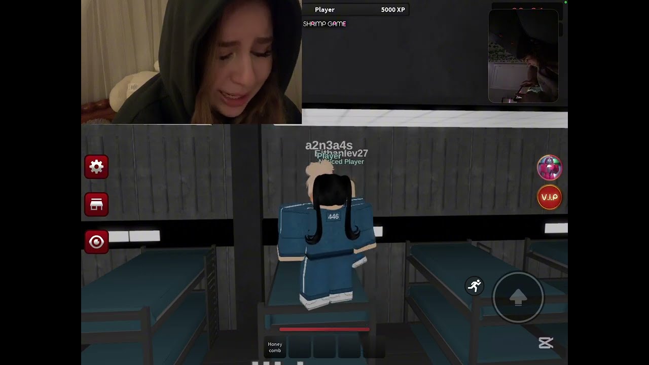 Playing ROBLOX Again!!😚🤗😝