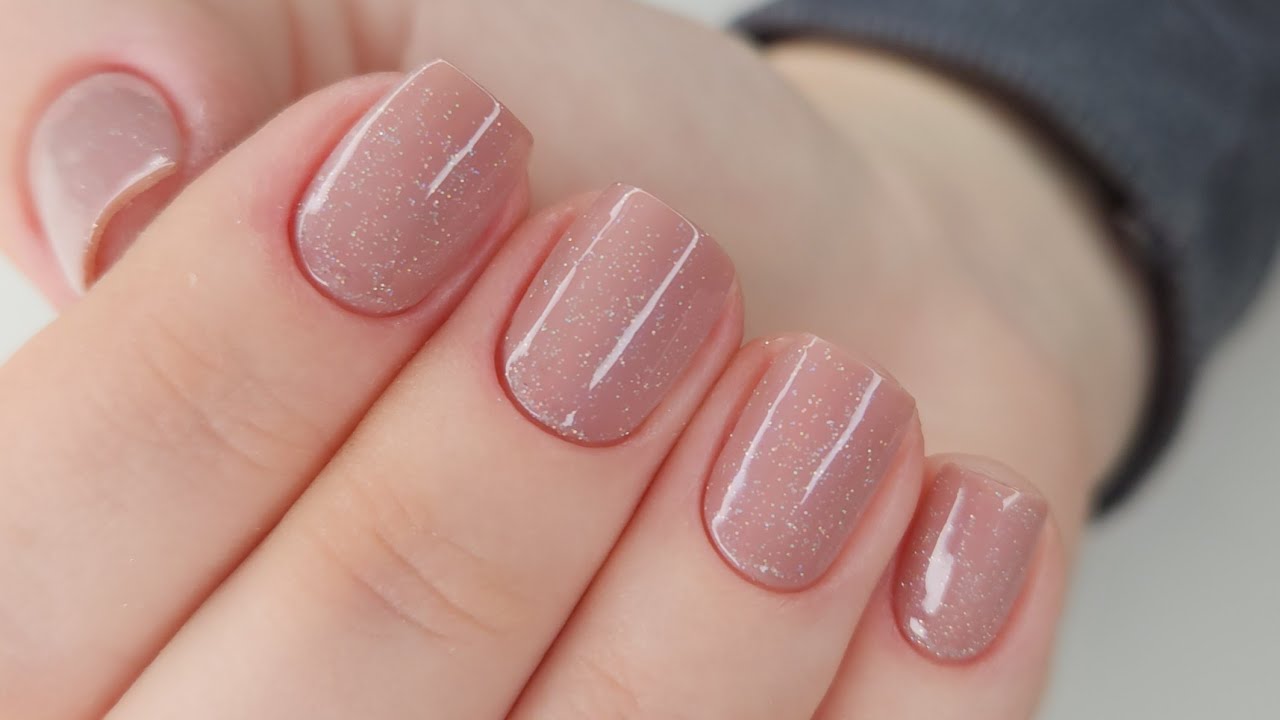 Unhas com efeito encapsulado e brilho em gel usando esmalte comum ! Confiram 